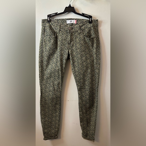 Cabi |Ditzy Floral Jegging - Picture 1 of 6